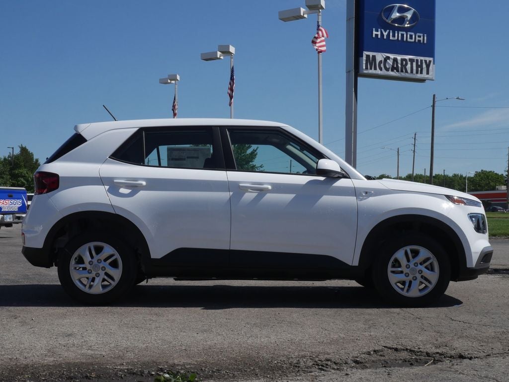 2026 Hyundai VENUE SE