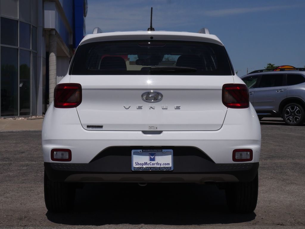 2025 Hyundai VENUE SEL
