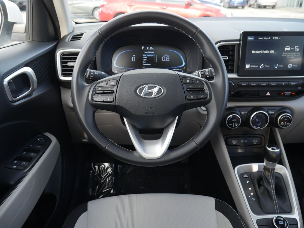 2025 Hyundai VENUE SEL