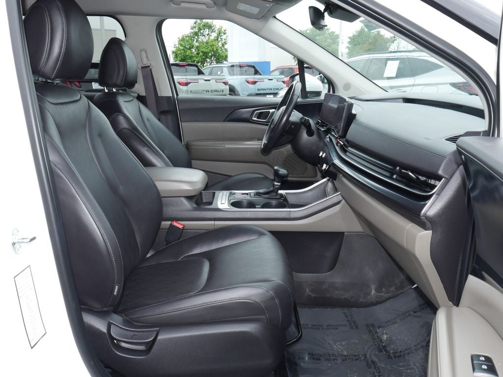 2025 Kia Carnival LXS