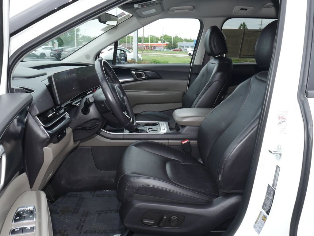 2025 Kia Carnival LXS