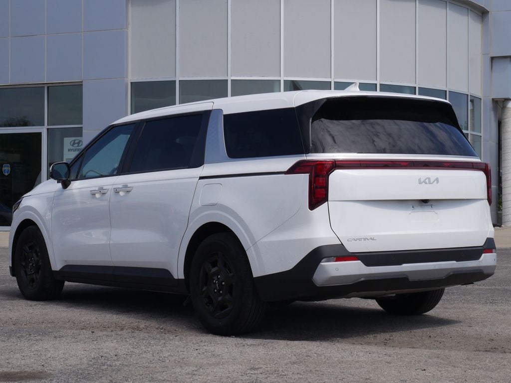 2025 Kia Carnival LXS
