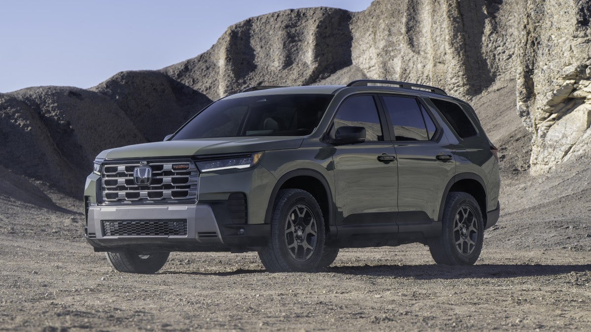 2026 Honda Pilot comparison image